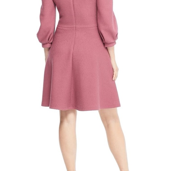 Gal Meets Glam - Maggie - Picture 7 of 9